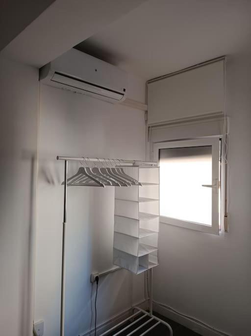 Ferienwohnung Estupendo Piso Renovado A 30 Metros De La Playa Almería Exterior foto